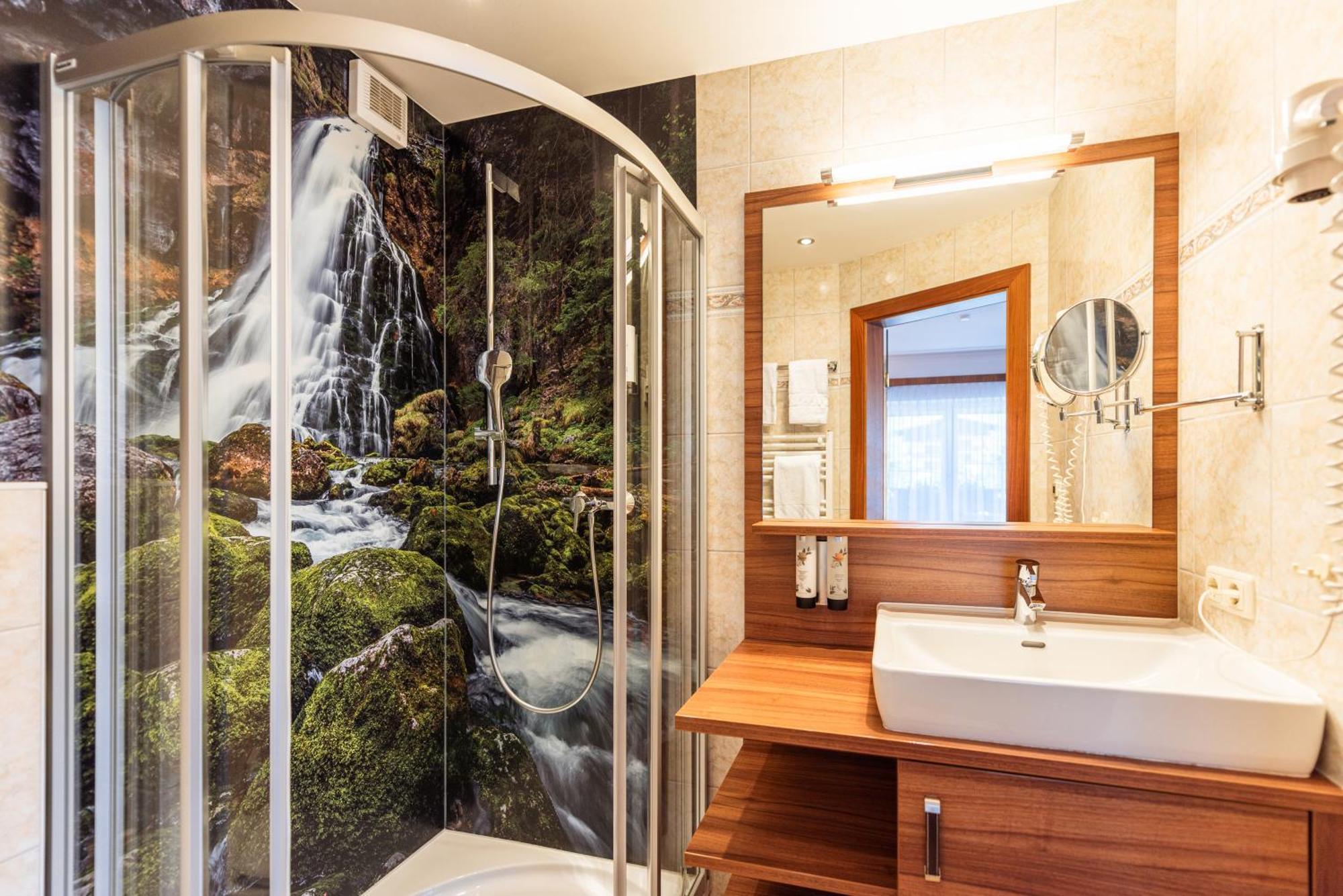 Hotel Lohningerhof Maria Alm am Steinernen Meer Δωμάτιο φωτογραφία